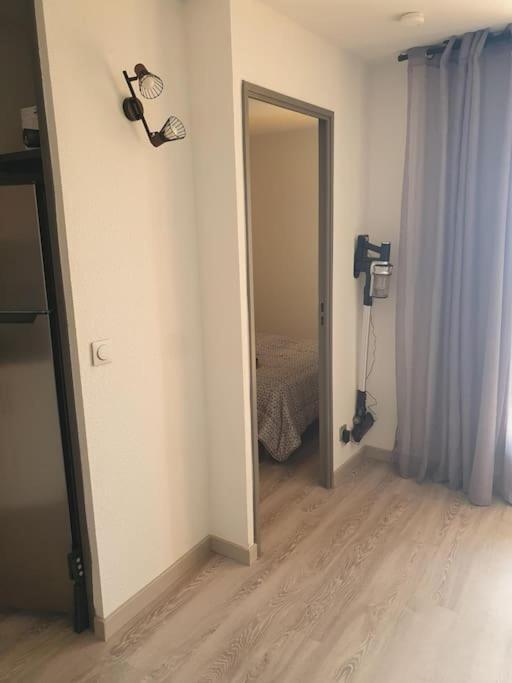 Les Terrasses De La Baronnie Appartement Climatise Avec 1 Chambre Et Piscine Ouverte Du 28 Mai 2025 Au 28 Septembre 2025 Le Grau-du-Roi Exterior photo