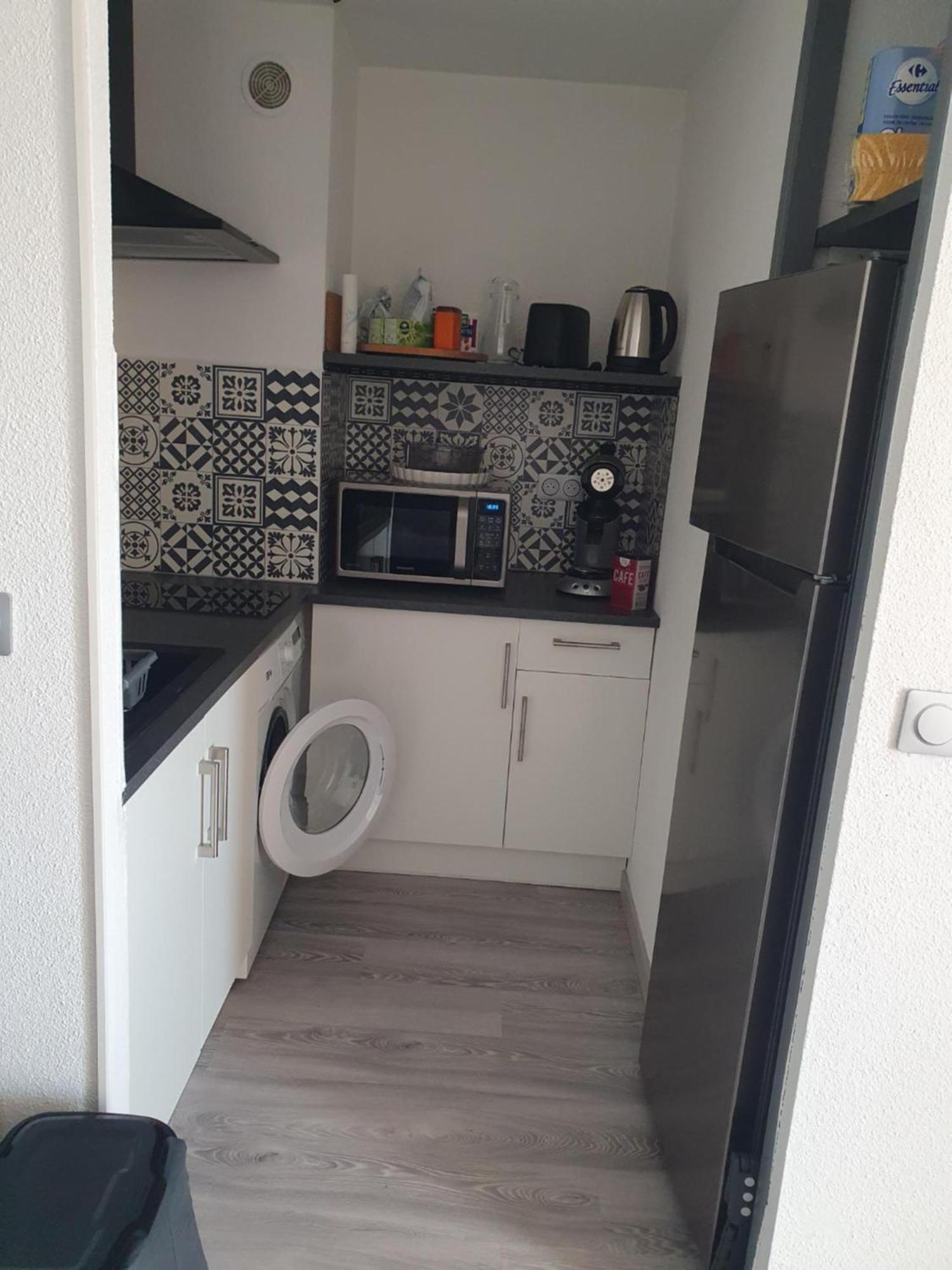 Les Terrasses De La Baronnie Appartement Climatise Avec 1 Chambre Et Piscine Ouverte Du 28 Mai 2025 Au 28 Septembre 2025 Le Grau-du-Roi Exterior photo