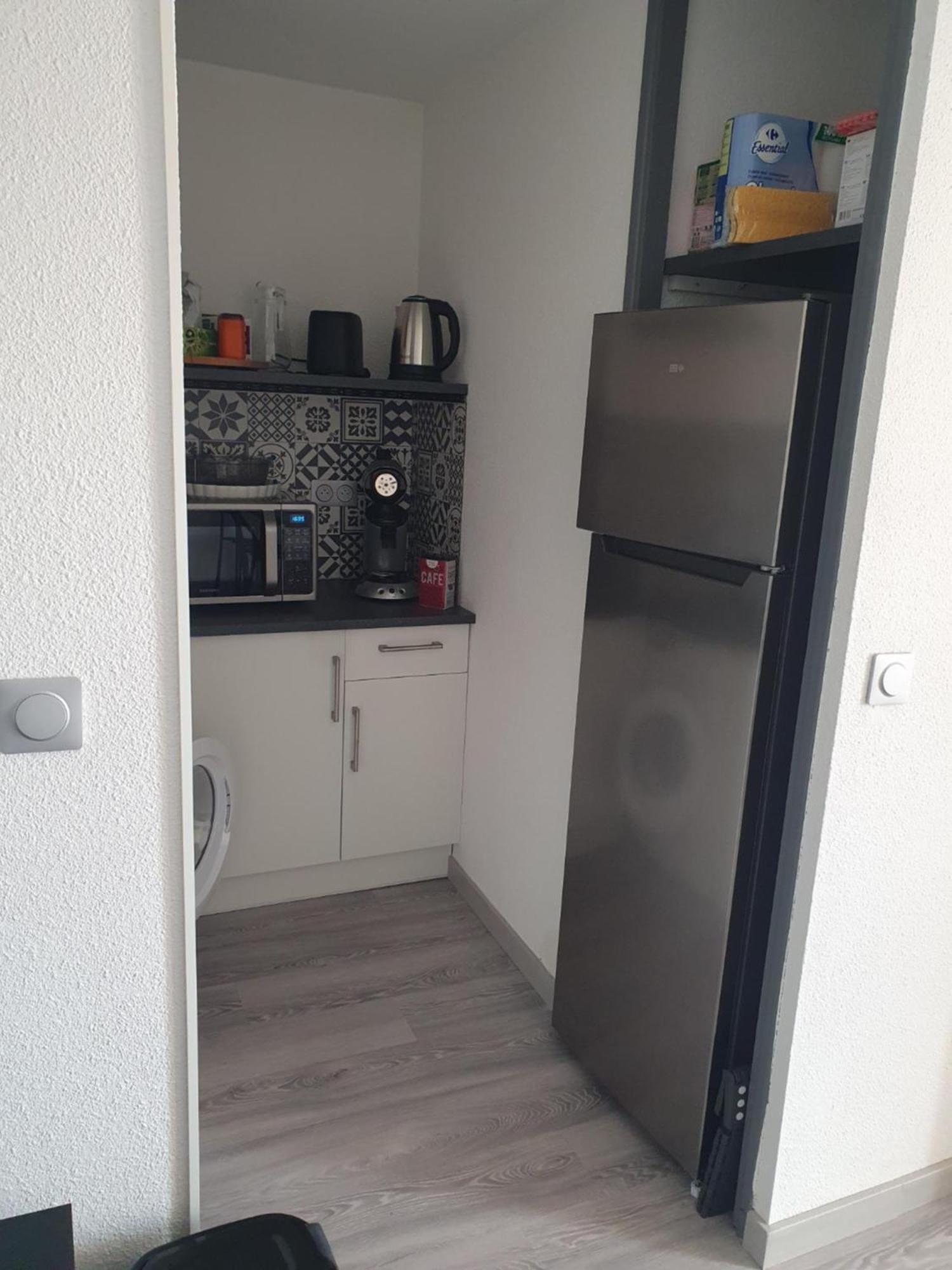 Les Terrasses De La Baronnie Appartement Climatise Avec 1 Chambre Et Piscine Ouverte Du 28 Mai 2025 Au 28 Septembre 2025 Le Grau-du-Roi Exterior photo